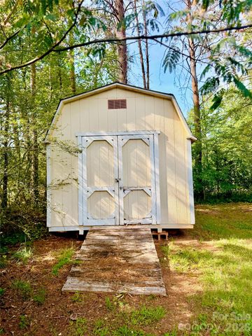 1668 Lane Road, Mount Holly, NC 28120