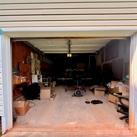 1668 Lane Road, Mount Holly, NC 28120