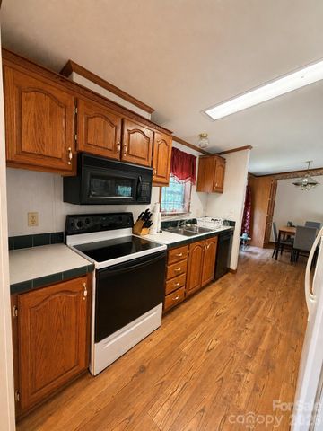 1668 Lane Road, Mount Holly, NC 28120