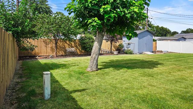 415 E Sylvan Dr., Othello, WA 99344