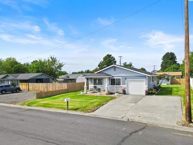 415 E Sylvan Dr., Othello, WA 99344