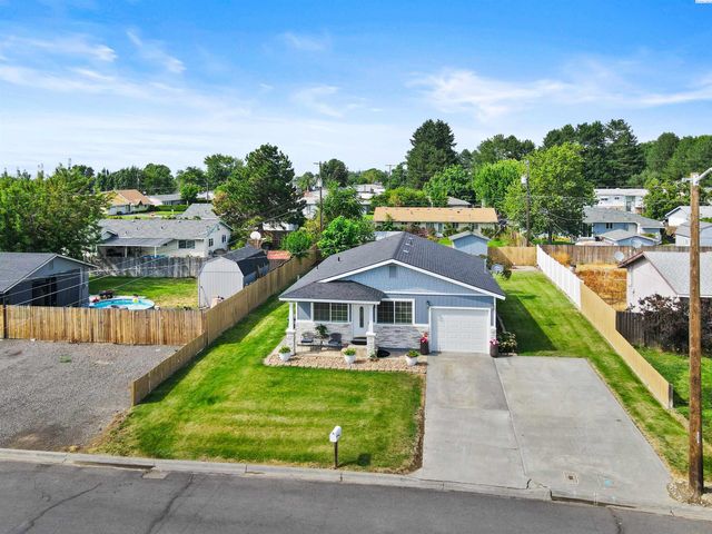415 E Sylvan Dr., Othello, WA 99344