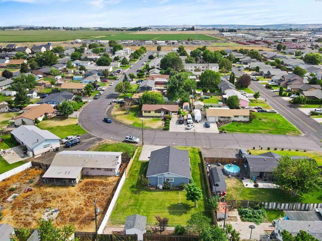 415 E Sylvan Dr., Othello, WA 99344