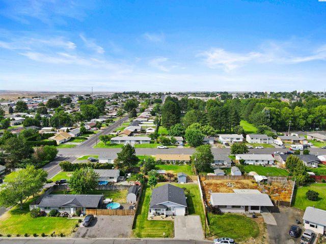 415 E Sylvan Dr., Othello, WA 99344