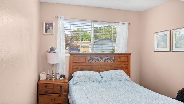 415 E Sylvan Dr., Othello, WA 99344