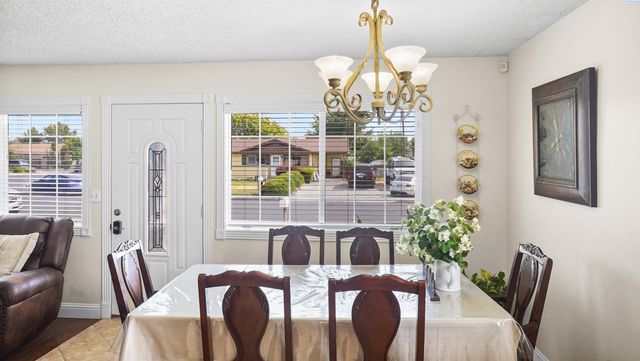 415 E Sylvan Dr., Othello, WA 99344