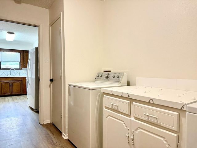 3009 Jennifer Avenue, Denison, TX 75020