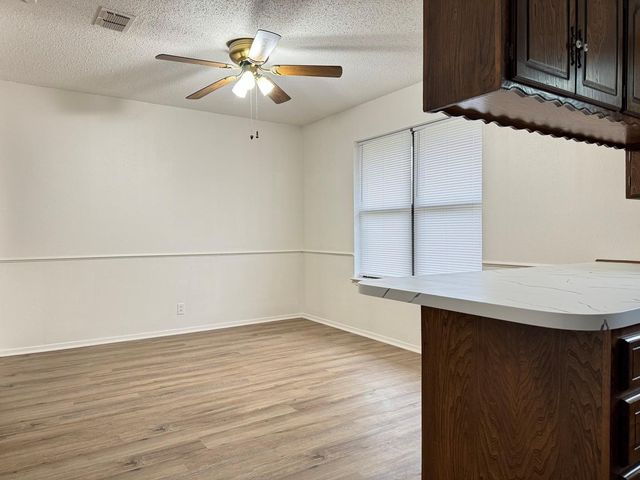 3009 Jennifer Avenue, Denison, TX 75020