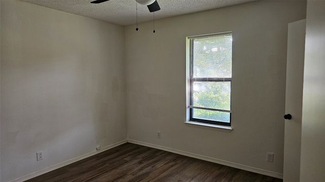3009 Jennifer Avenue, Denison, TX 75020