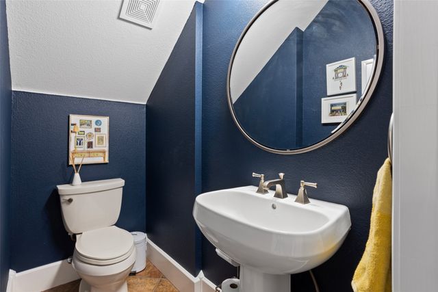 3714 Clarke Avenue, Fort Worth, TX 76107