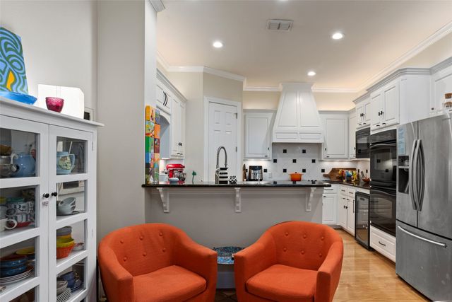3714 Clarke Avenue, Fort Worth, TX 76107