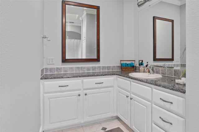 3714 Clarke Avenue, Fort Worth, TX 76107