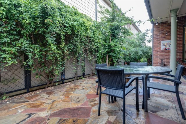 3714 Clarke Avenue, Fort Worth, TX 76107