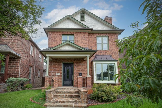 3714 Clarke Avenue, Fort Worth, TX 76107