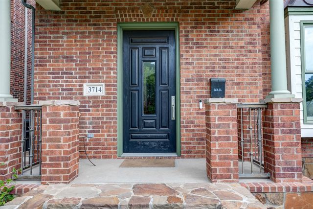 3714 Clarke Avenue, Fort Worth, TX 76107