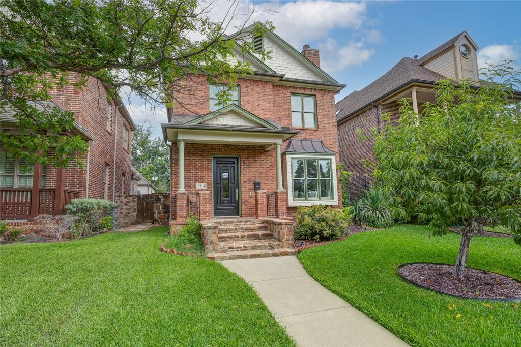 3714 Clarke Avenue, Fort Worth, TX 76107