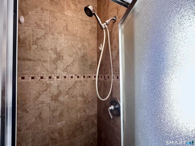 1082 Townsend Avenue 1st Floor, New Haven, CT 06512