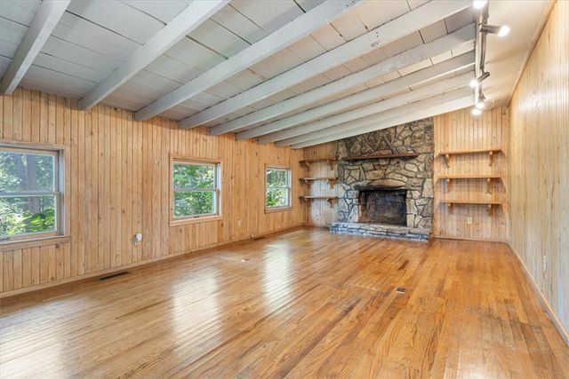 2414 County Road 216, Eureka Springs, AR 72632