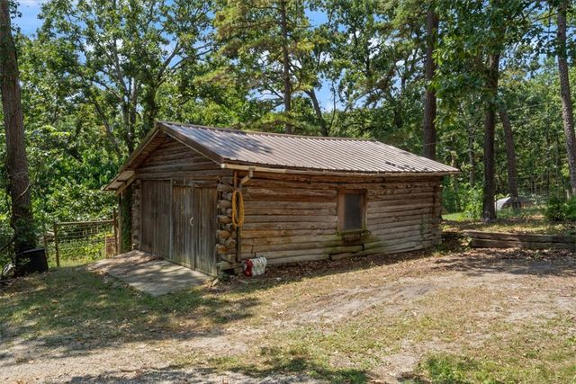2414 County Road 216, Eureka Springs, AR 72632