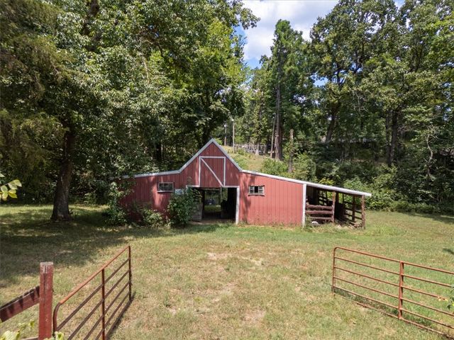 2414 County Road 216, Eureka Springs, AR 72632