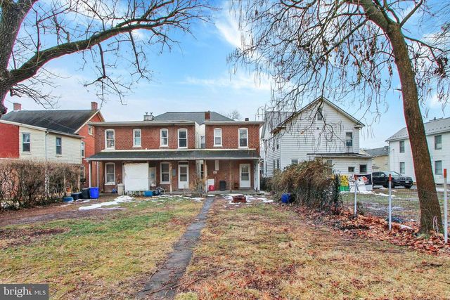 44 E WATER ST, Gettysburg, PA 17325