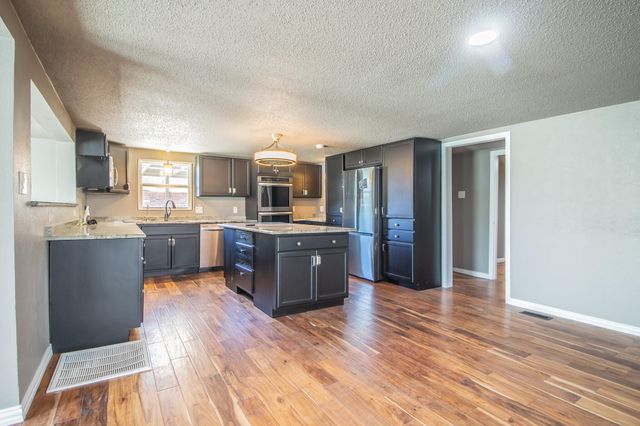 21 Comanche Drive, Lubbock, TX 79404