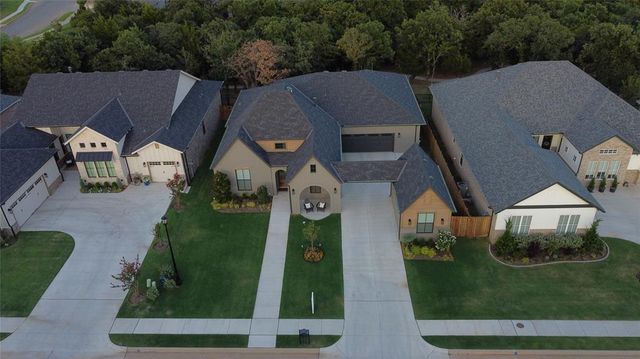 1732 Parkwood Avenue, Edmond, OK 73034