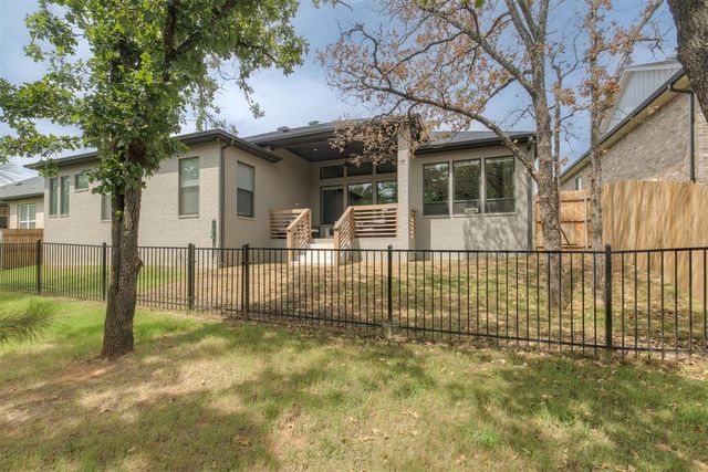 1732 Parkwood Avenue, Edmond, OK 73034