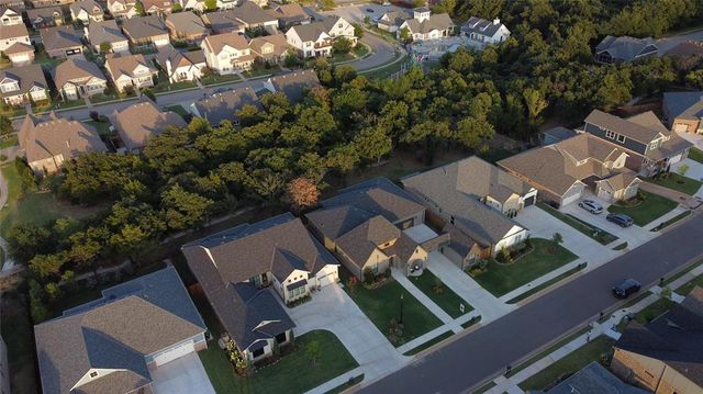 1732 Parkwood Avenue, Edmond, OK 73034