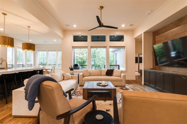 1732 Parkwood Avenue, Edmond, OK 73034