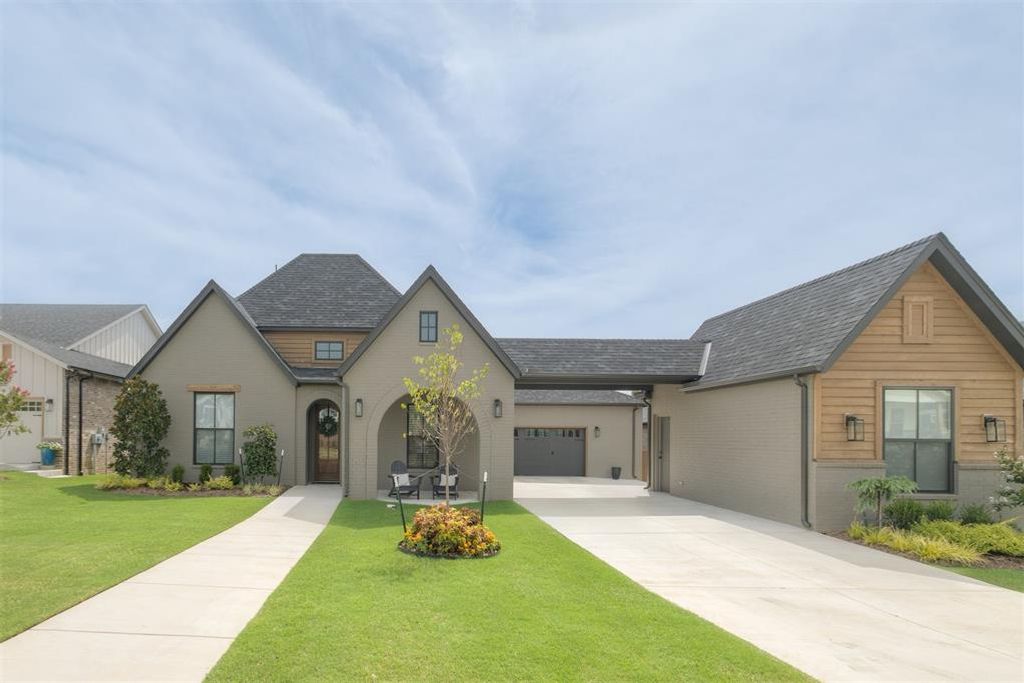 1732 Parkwood Avenue, Edmond, OK 73034