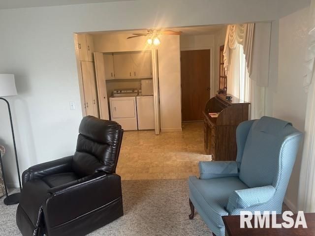 309 N CLAY Street, Taylorville, IL 62568