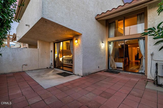 292 San Vincente Circle, Thousand Oaks, CA 91320