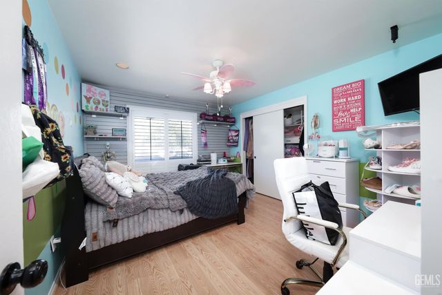 1113 Calle Extrano, Bakersfield, CA 93309