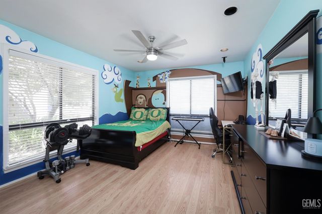 1113 Calle Extrano, Bakersfield, CA 93309