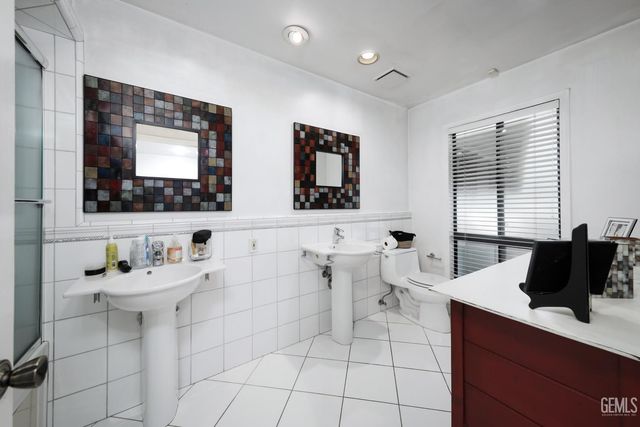 1113 Calle Extrano, Bakersfield, CA 93309