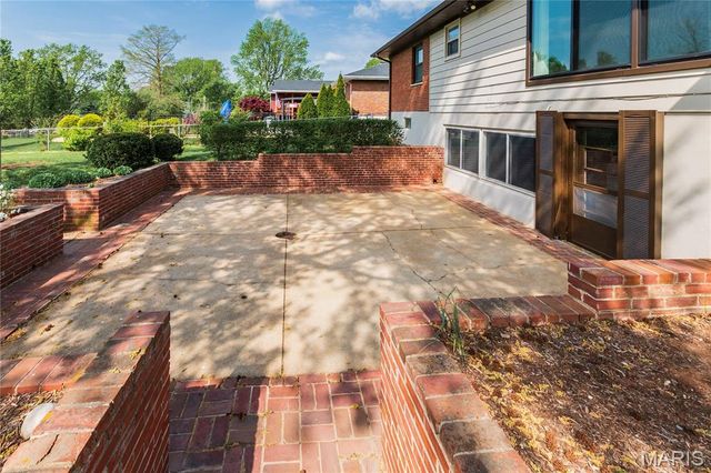 10620 Leebur Drive, Unincorporated, MO 63128