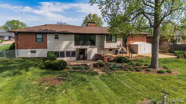 10620 Leebur Drive, Unincorporated, MO 63128
