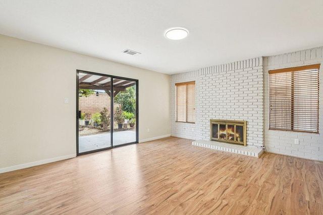 8770 Superb Cir, Elk Grove, CA 95624