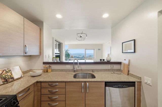 1 Mandalay Place 1011, South San Francisco, CA 94080