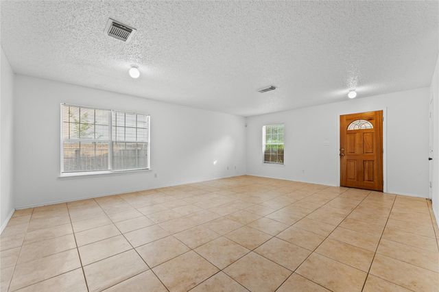 491 Emerald Fields LN, Kyle, TX 78640