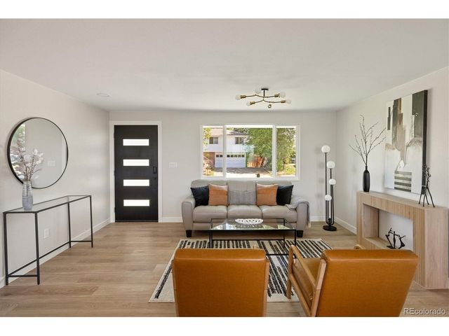 10172 W 69th Ave, Arvada, CO 80004