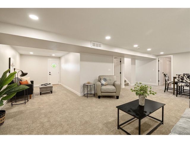 10172 W 69th Ave, Arvada, CO 80004