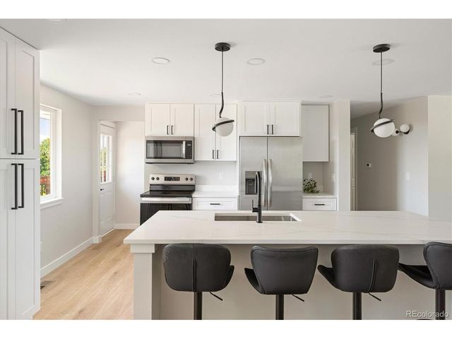 10172 W 69th Ave, Arvada, CO 80004