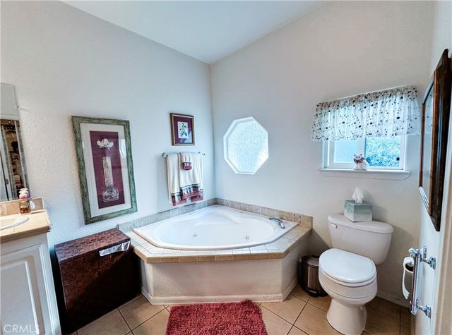 18601 Newland Street 116, Huntington Beach, CA 92646
