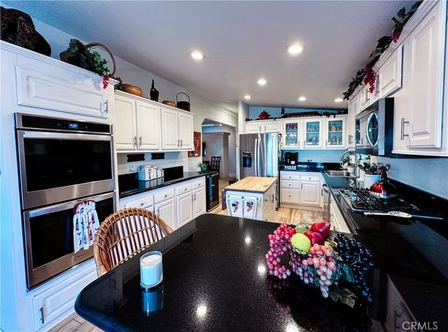 18601 Newland Street 116, Huntington Beach, CA 92646