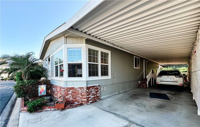 18601 Newland Street 116, Huntington Beach, CA 92646