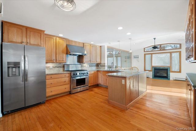 48 Madison Road, Scarsdale, NY 10583