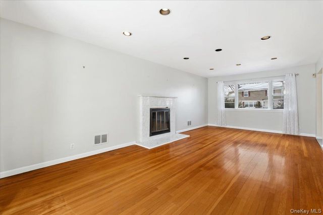 48 Madison Road, Scarsdale, NY 10583