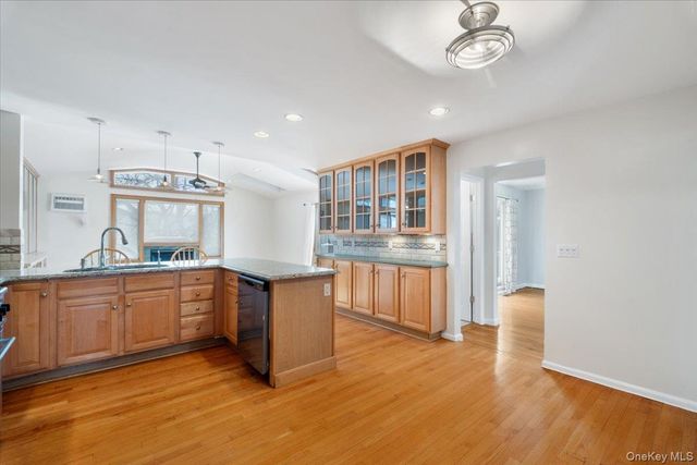 48 Madison Road, Scarsdale, NY 10583